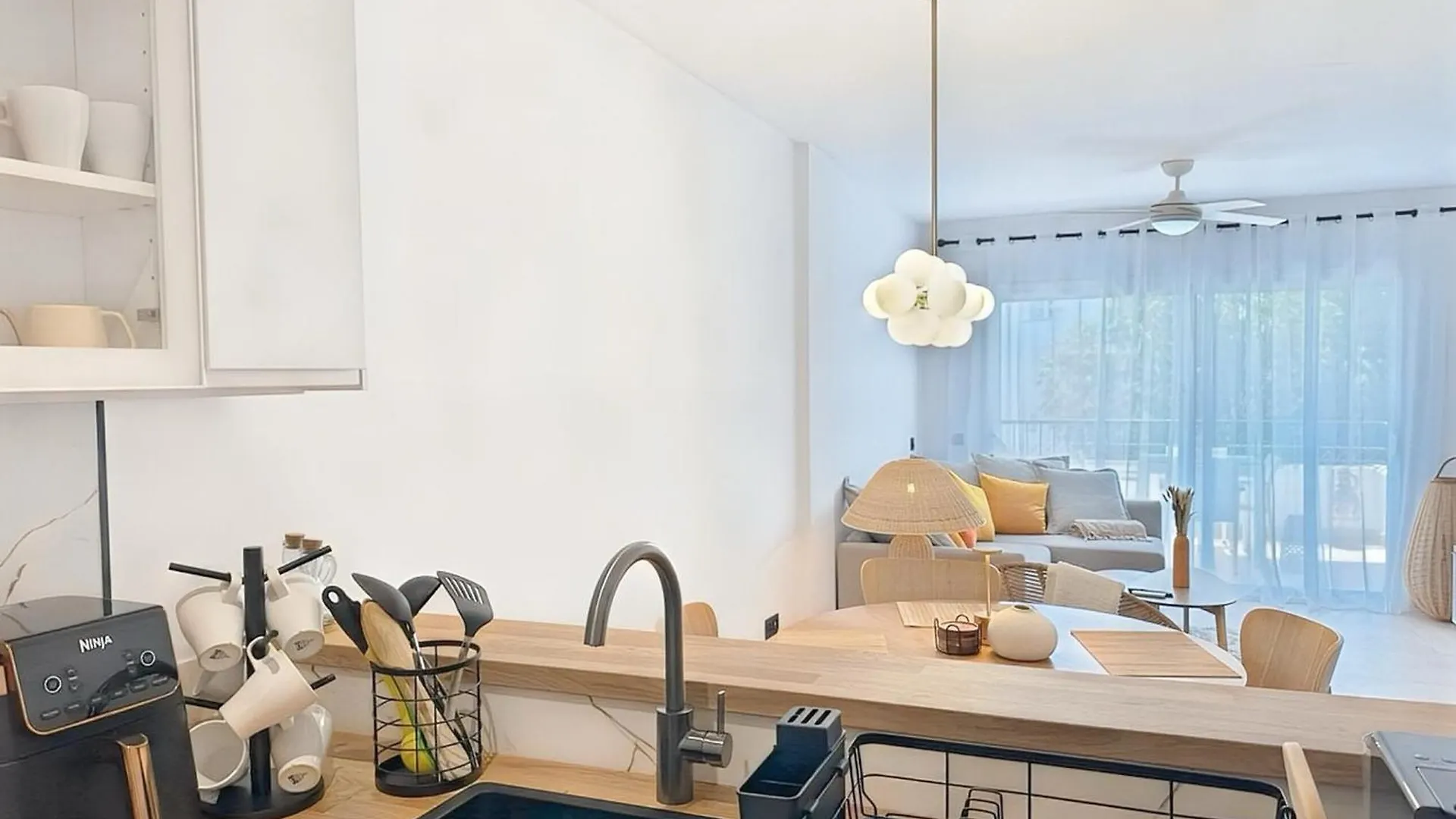 Charming Peaceful Apartment - Calahonda, Mijas Sitio de Calahonda 0*,  西班牙